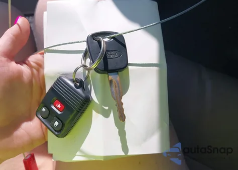 2003 Ford F-150 Lariat/Xlt z USA, uszkodzony, nr VIN 1FTRW08L63KC51053